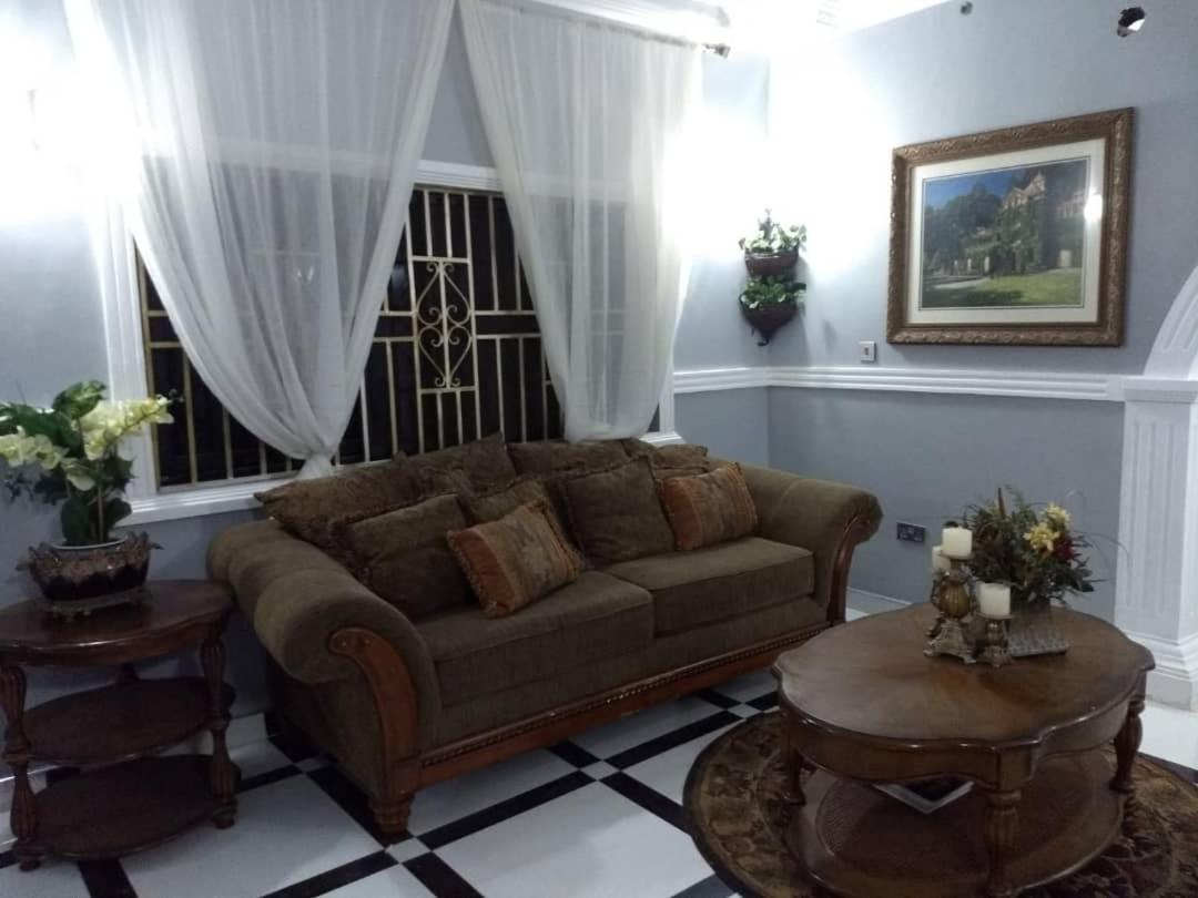 The Winford Boutique Hotel Achimota Taifa Экстерьер фото